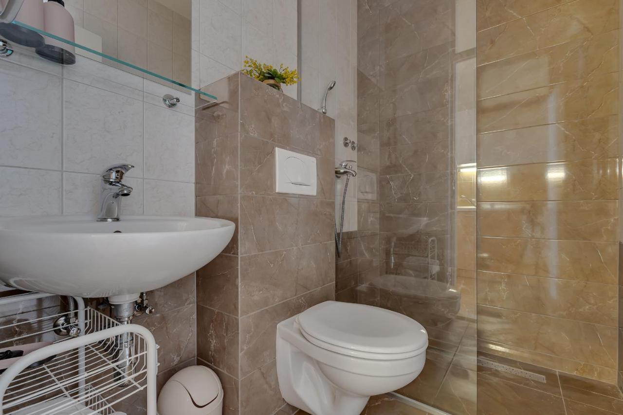 Apartments Vranjes เบรลา ภายนอก รูปภาพ
